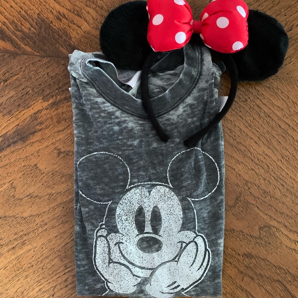 Acid wash Disney relaxed fit T (EARS NOT INCLUDED)